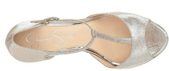 Jessica Simpson Silver Metallic pumps sz 11 NWT - Picture 2 of 3